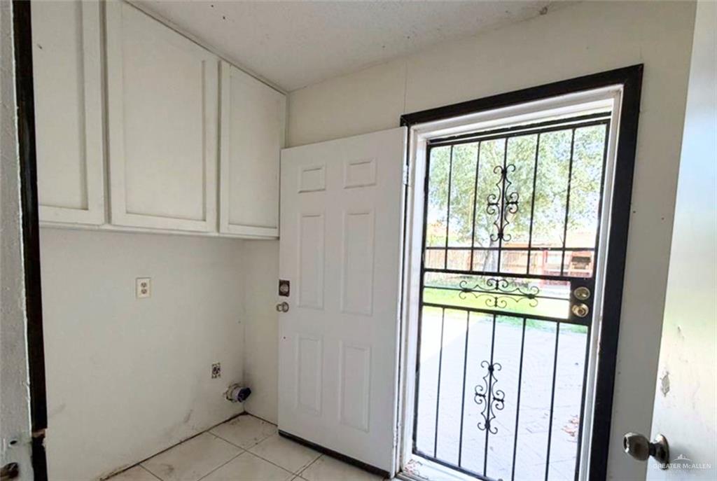 Photo 12 of 108 La Quinta Drive