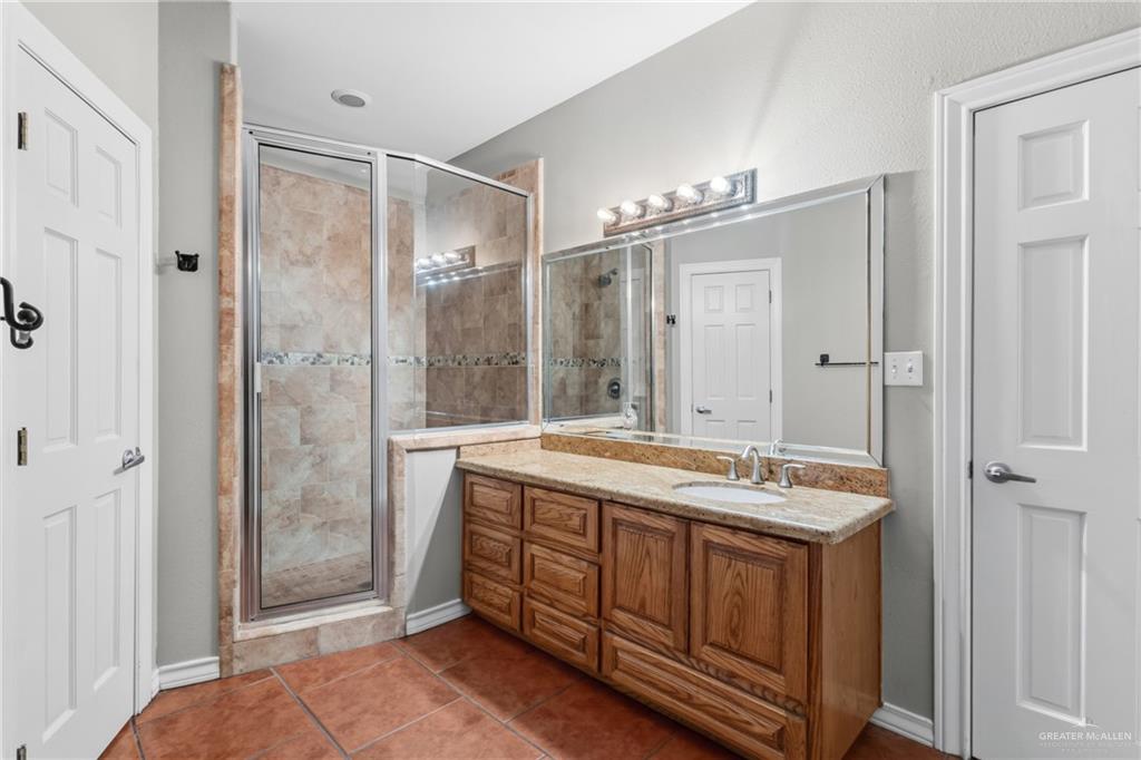 Photo 17 of 1508 Thornwood Drive