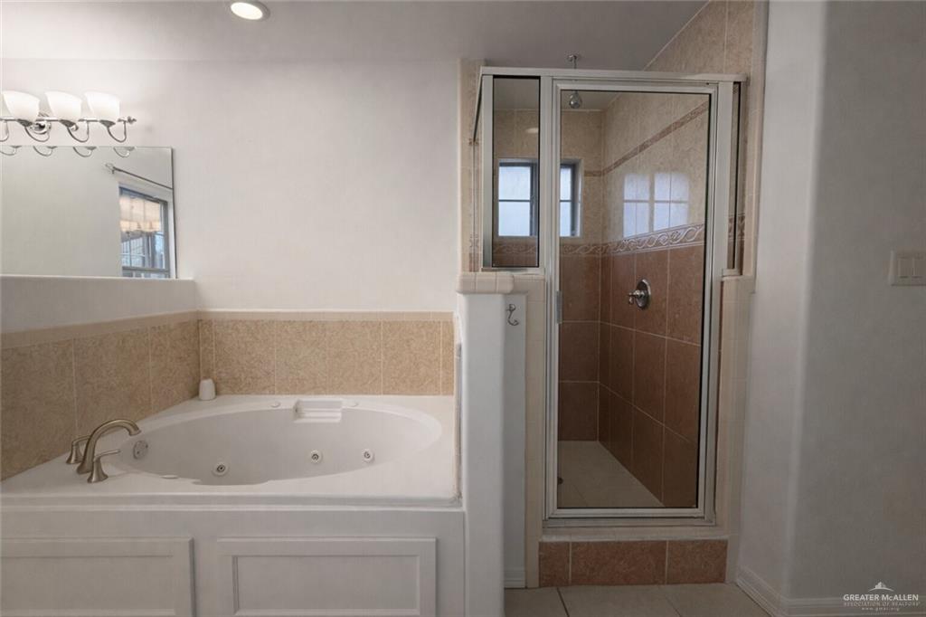 Photo 12 of 2716 Duke Avenue