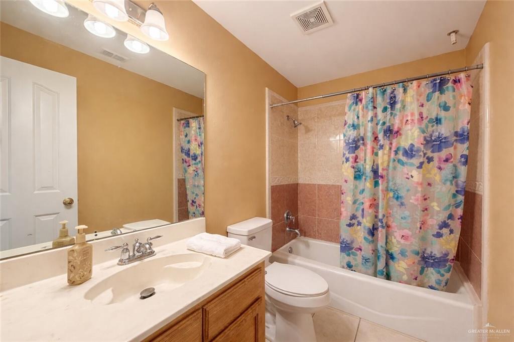 Photo 16 of 2716 Duke Avenue
