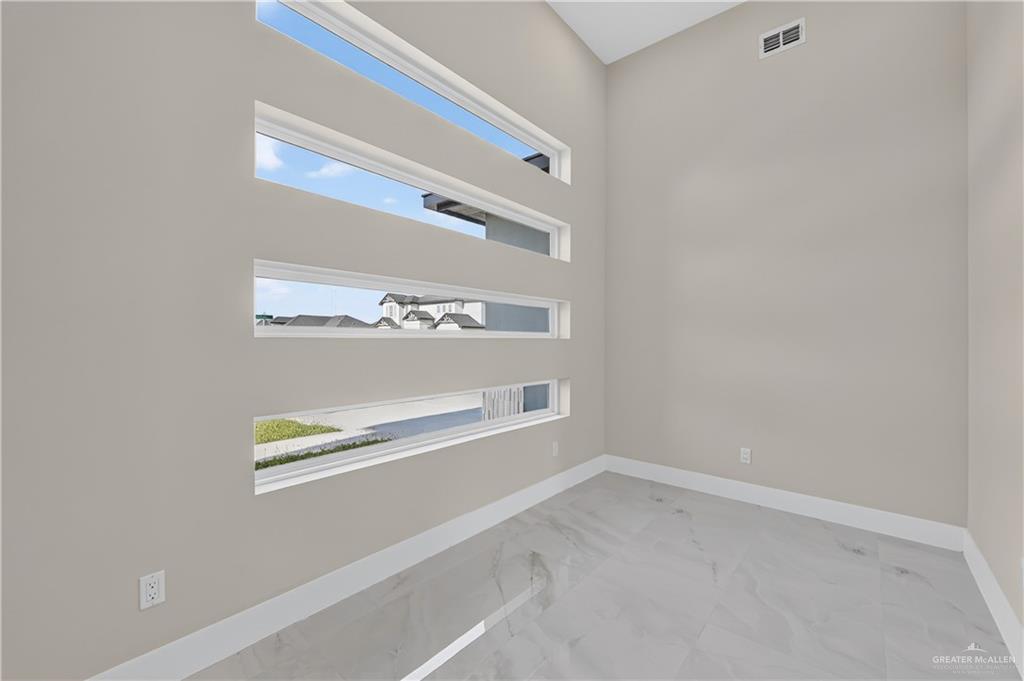 Photo 8 of 3421 Vendome Drive