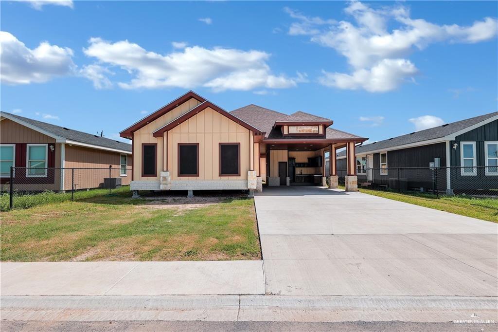 Photo 1 of 1116 Prado Drive, Donna