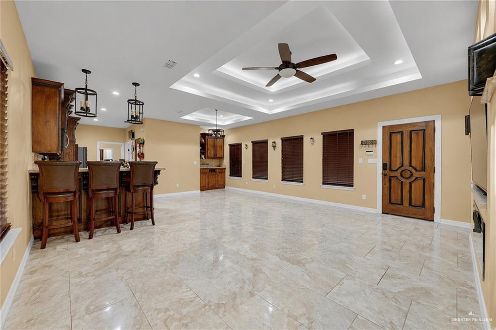 Photo 5 of 1116 Prado Drive