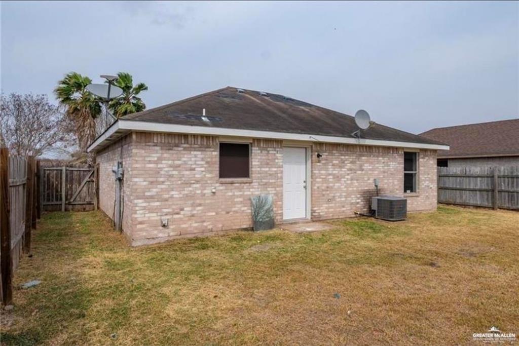 Photo 14 of 707 Gabriella Avenue
