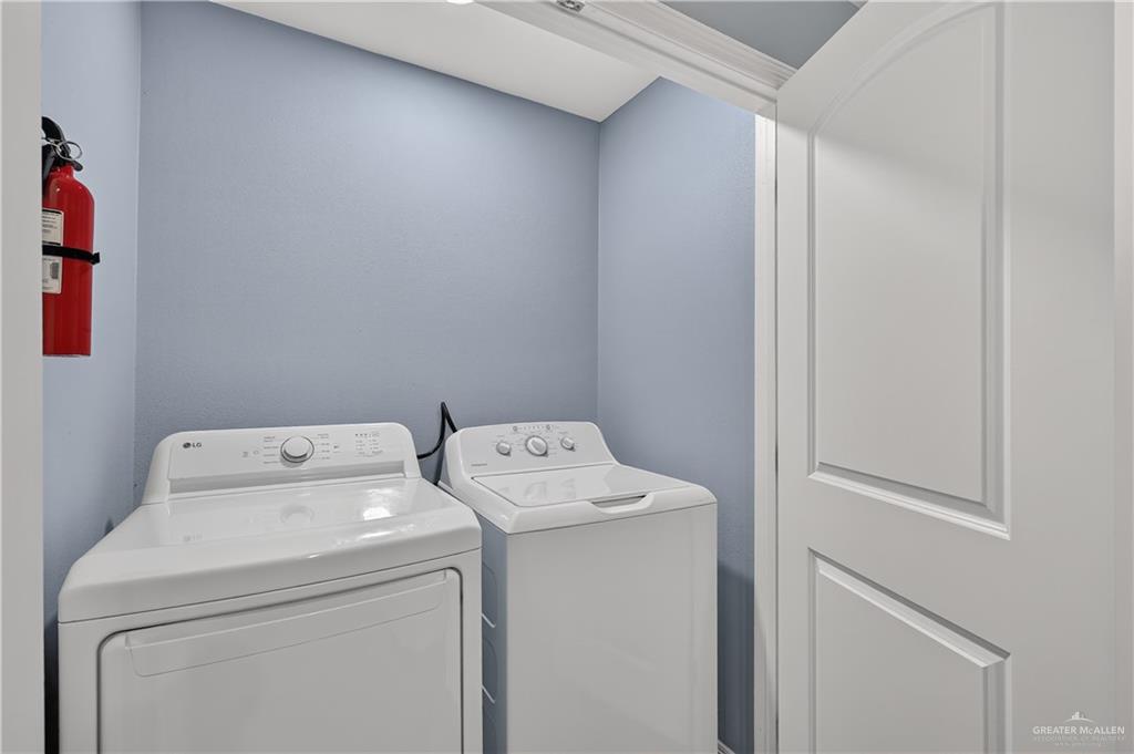 Photo 11 of 212 Alex Avenue #6