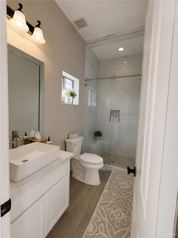Photo 14 of 1703 Stonegate Drive