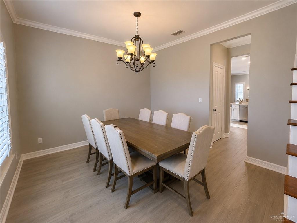 Photo 3 of 1703 Stonegate Drive