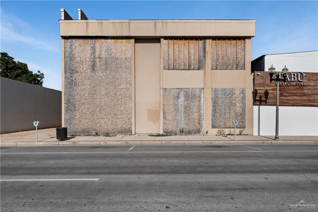 Photo 12 of 515 17th Street