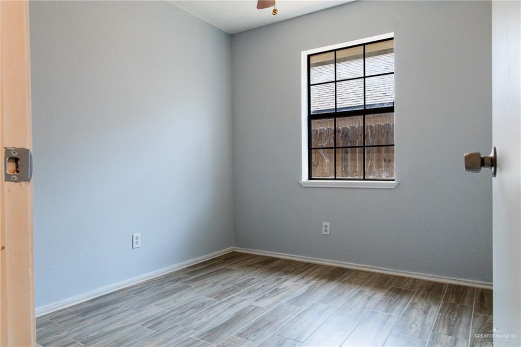 Photo 10 of 2203 Coma Avenue
