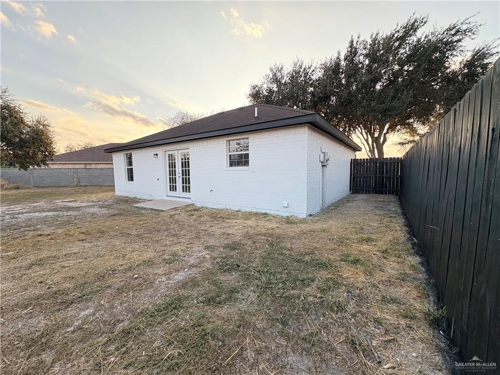 Photo 15 of 5204 Azalea Avenue