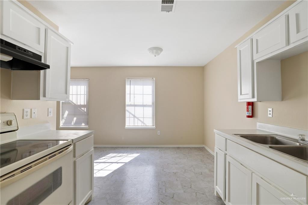 Photo 3 of 303 Gastel Circle #19