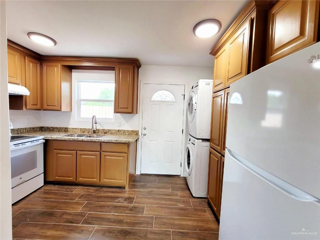 Photo 6 of 107 Bogamilia Street #A