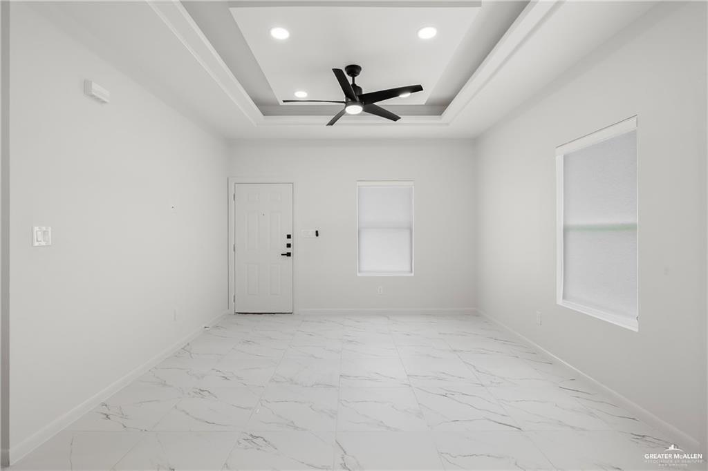 Photo 2 of 1424 Hibiscus Avenue #3