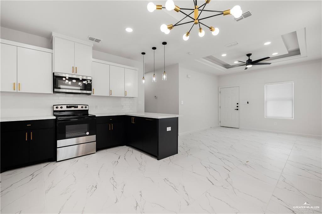 Photo 6 of 1424 Hibiscus Avenue #3
