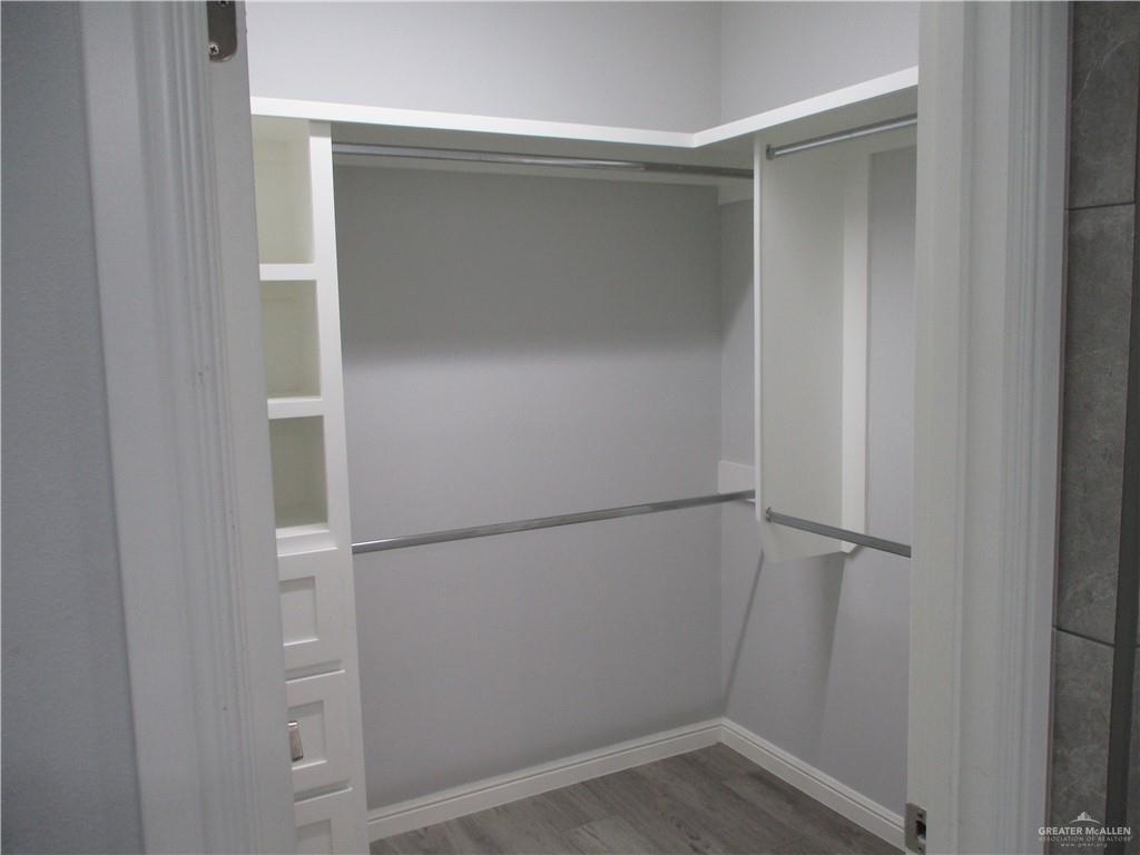 Photo 7 of 800 Falcon Drive