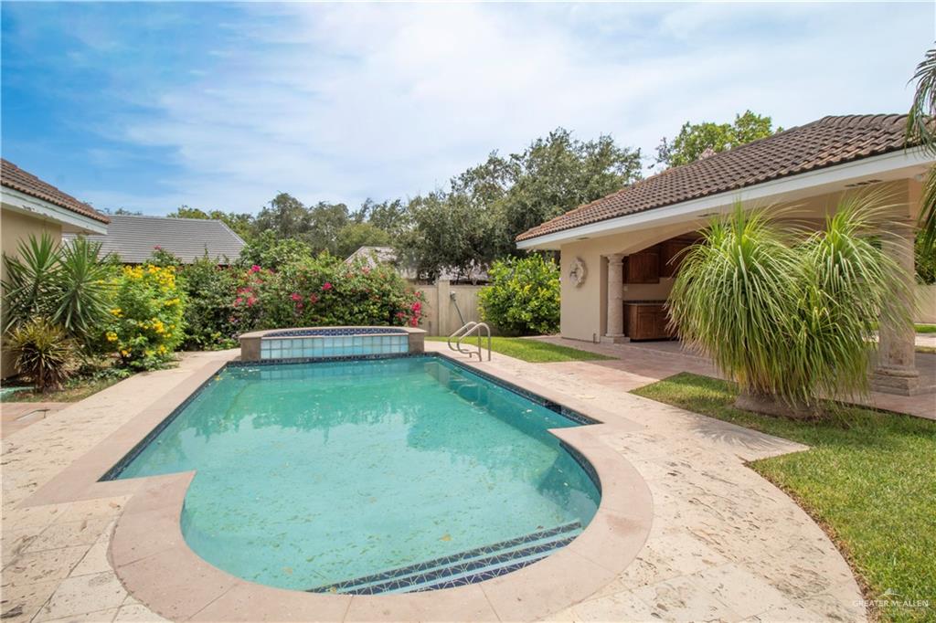 Photo 19 of 313 Condor Avenue