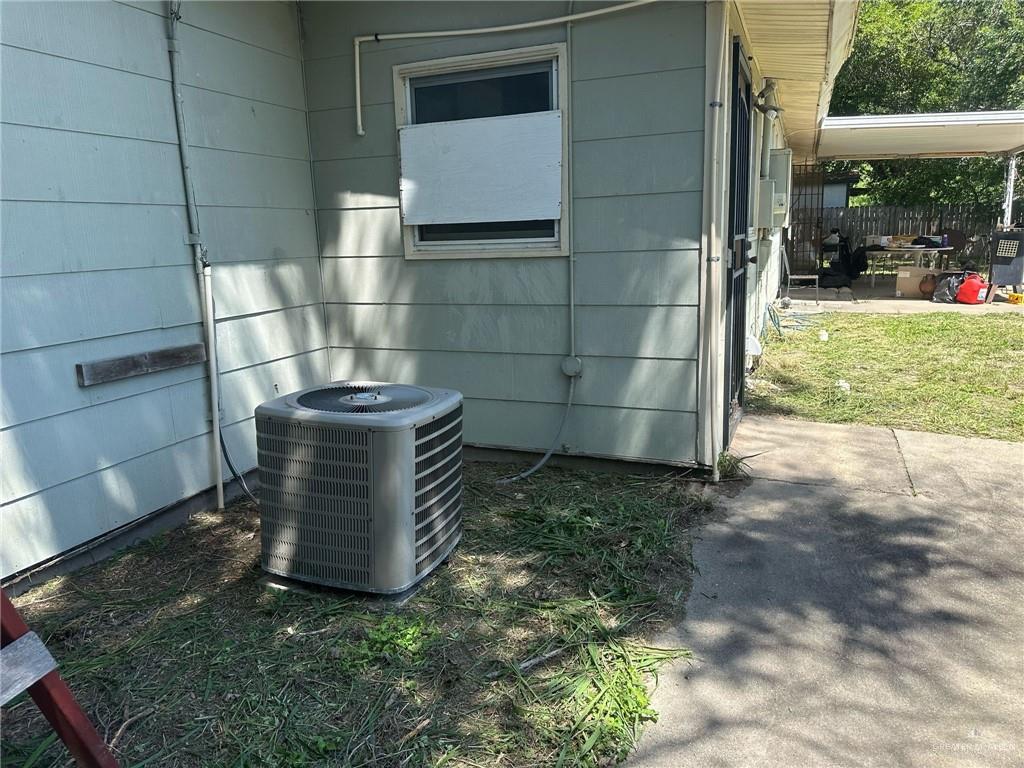 Photo 24 of 805 Bennett Street