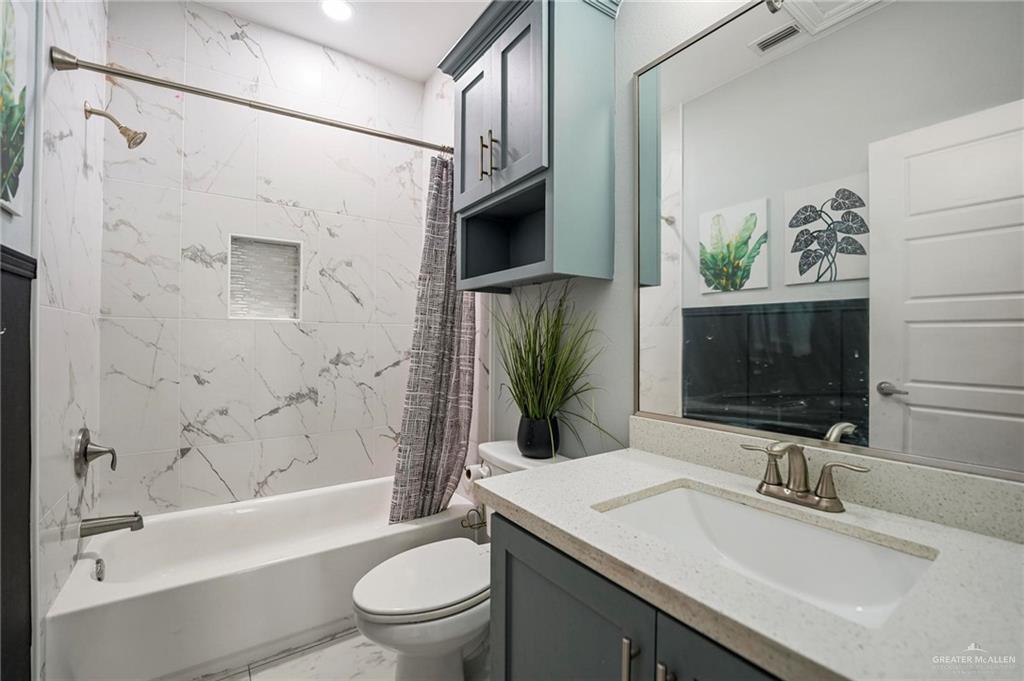 Photo 9 of 1605 Zenith Drive