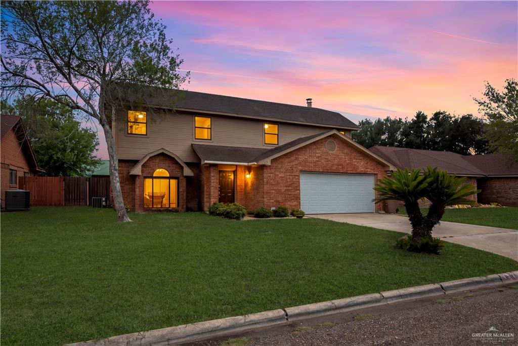 Single Family home at 1712 Oaks Road, Edinburg, Texas