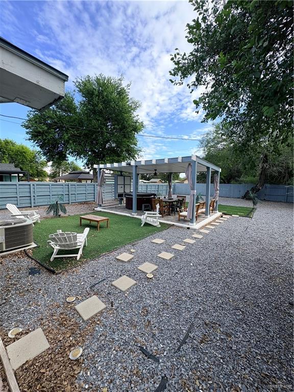 Photo 11 of 906 Loeb Street #910
