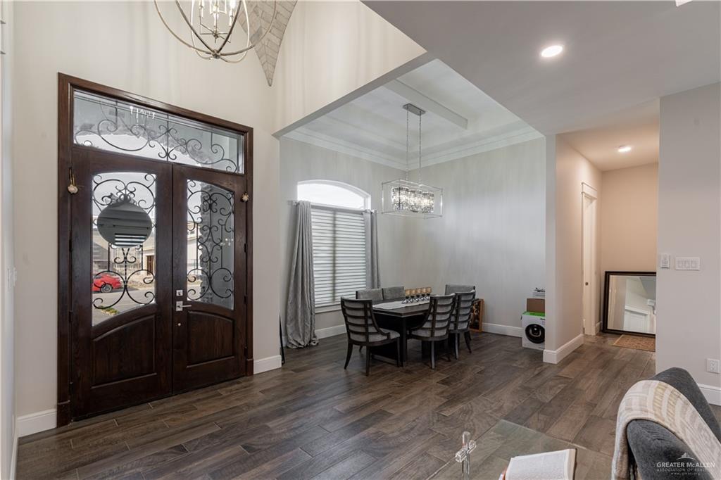 Photo 2 of 321 Cornell Avenue