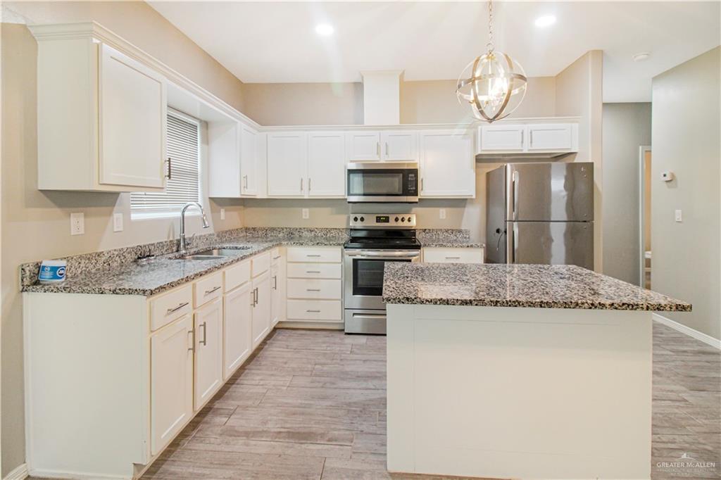 Photo 4 of 1809 Stauffer Street #4