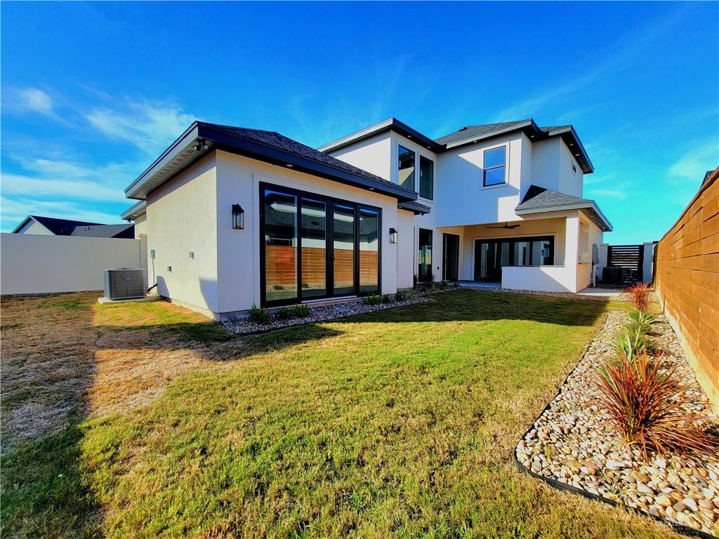 Photo 5 of 2700 Giorgio Drive