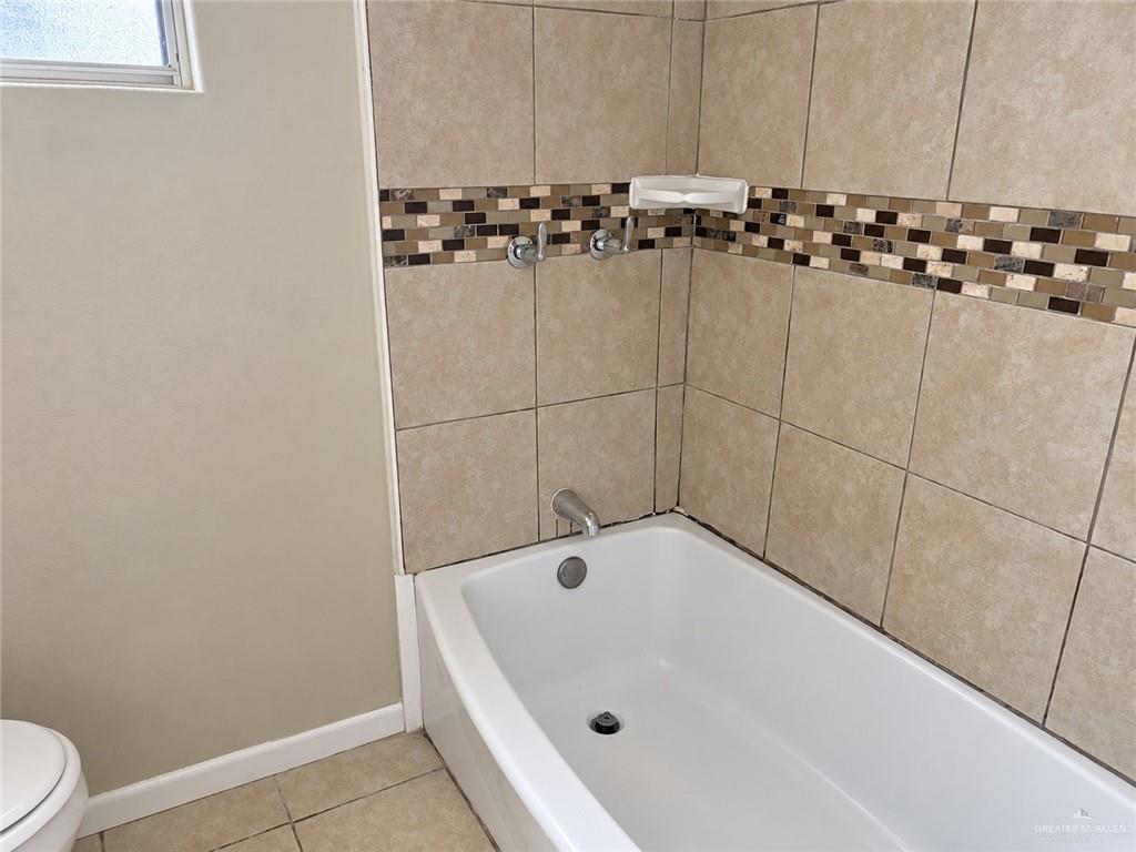 Photo 10 of 2812 Scarlet Court