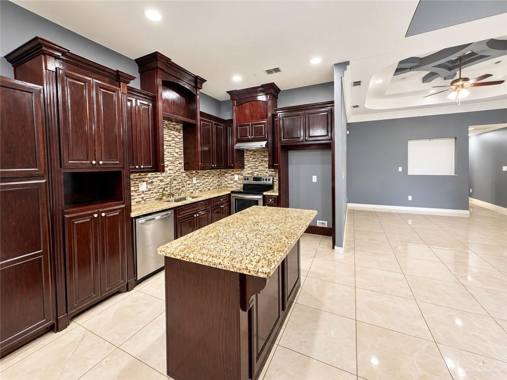 Photo 6 of 2333 Ruby Street