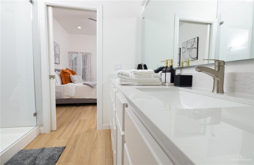 Photo 13 of 2712 Kerria Avenue