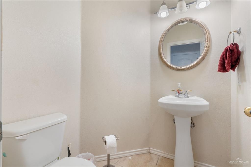 Photo 12 of 2803 Nicole Drive