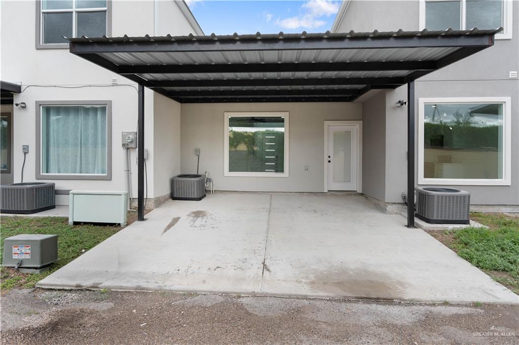 Photo 12 of 702 Seminole Avenue
