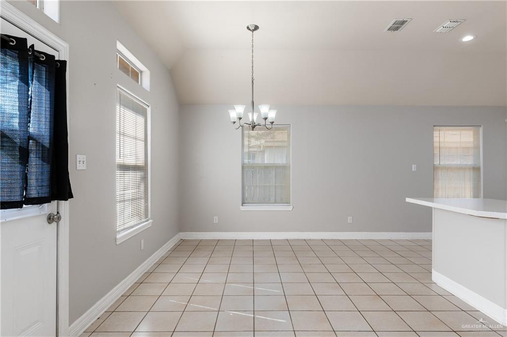 Photo 6 of 4605 Hackberry Avenue