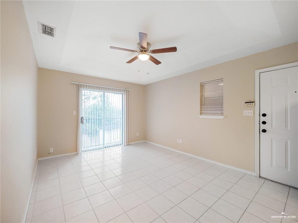 Photo 4 of 1800 Oasis Drive #105