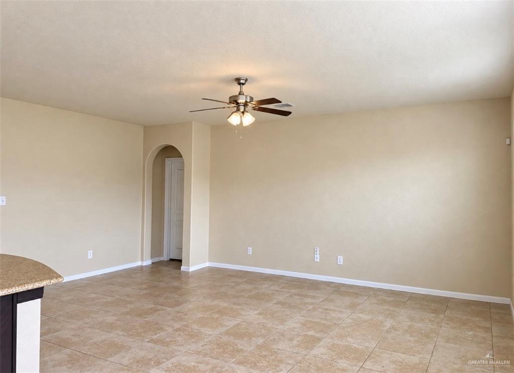 Photo 6 of 3901 Santa Maria Street