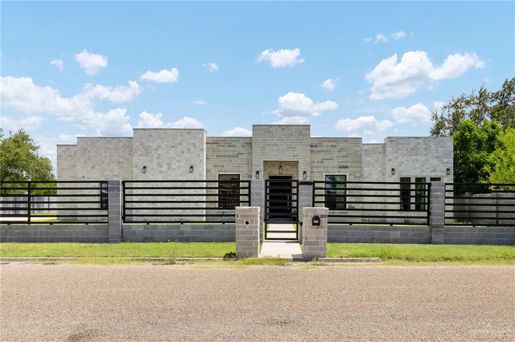 Photo 1 of 1435 Pinto Drive, Alamo