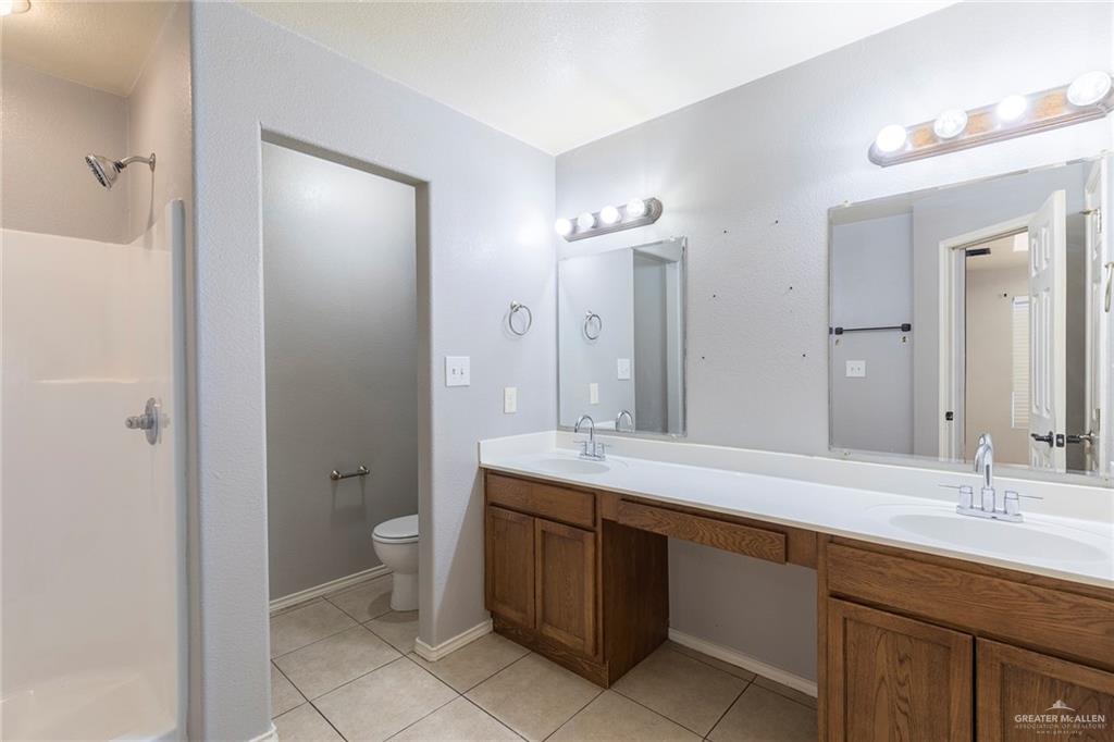 Photo 12 of 4918 47th Lane