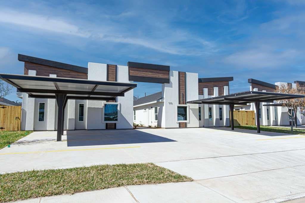 Multi-family home at 405 Emerald Avenue, Edinburg, Texas