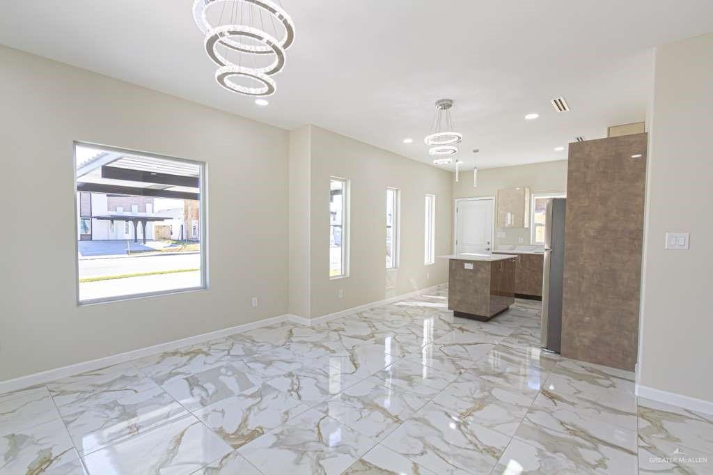 Photo 20 of 405 Emerald Avenue