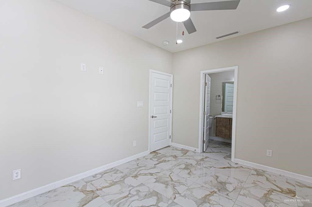 Photo 8 of 405 Emerald Avenue