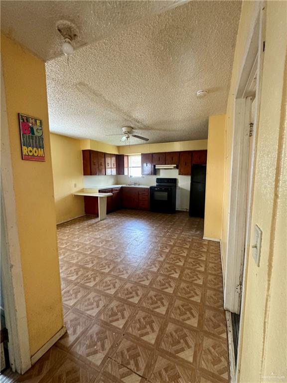 Photo 6 of 2207 Benitez Street