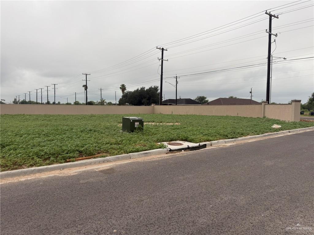 Photo 3 of 800 Corales Street