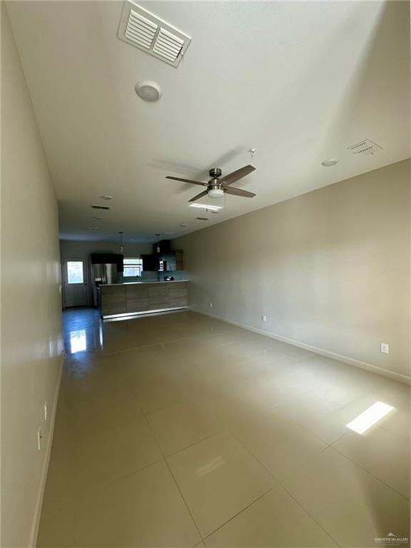 Photo 6 of 414 Newport Avenue #3
