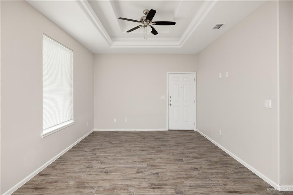 Photo 3 of 3404 Ventura Avenue #3