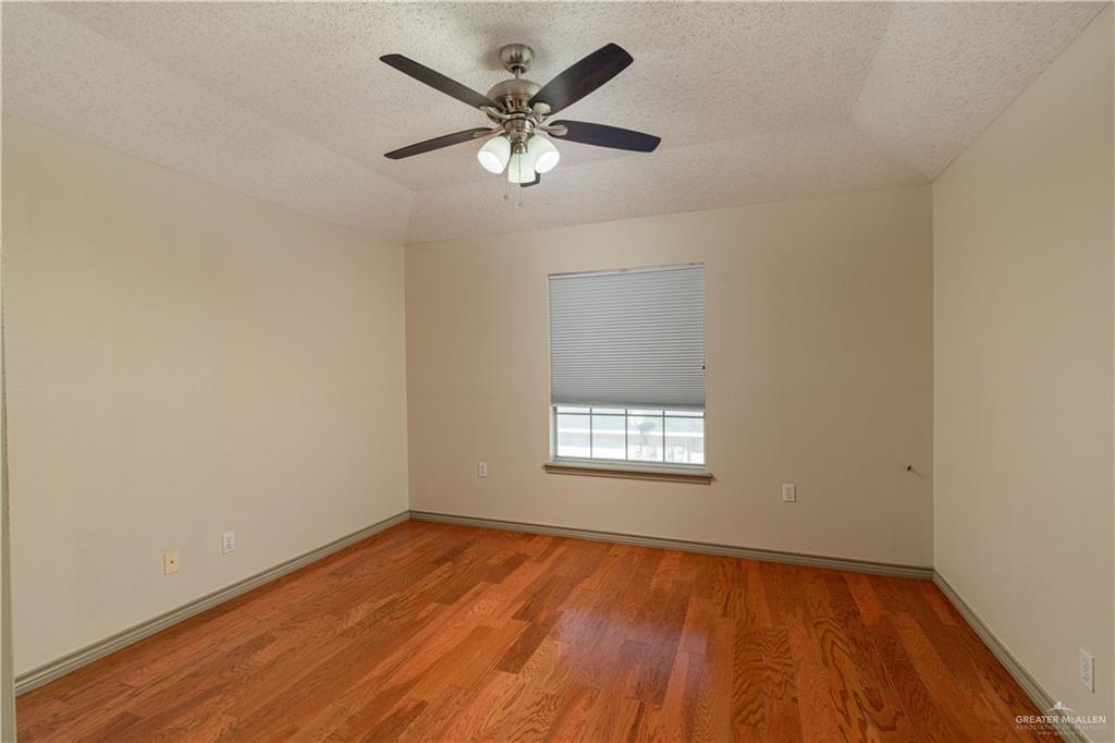 Photo 12 of 2401 I Street