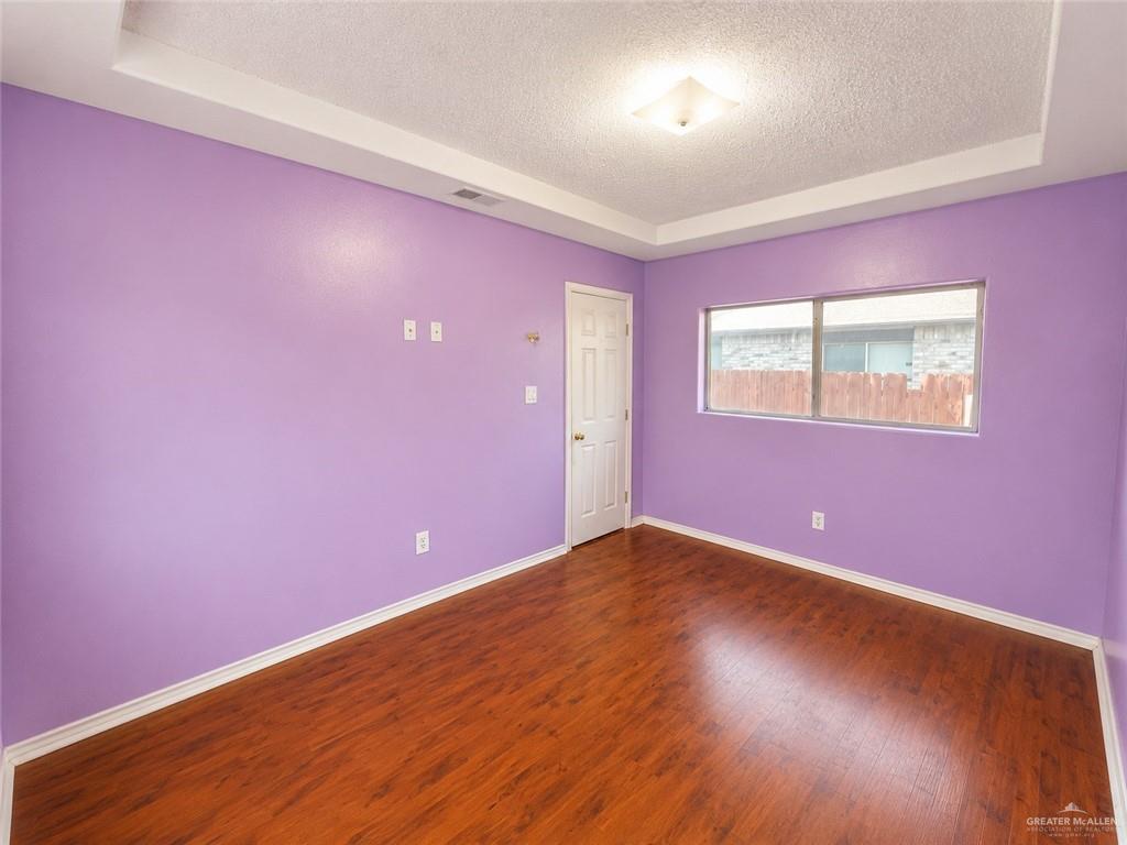 Photo 15 of 1407 Irving Street
