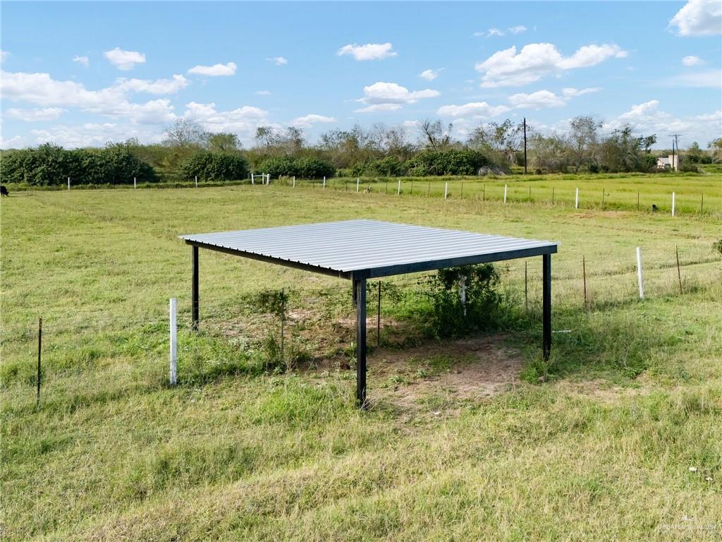 Photo 5 of 22175 FM 493