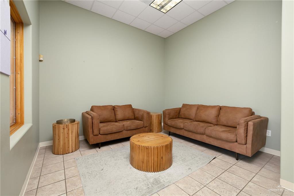 Photo 4 of 410 Dove Avenue