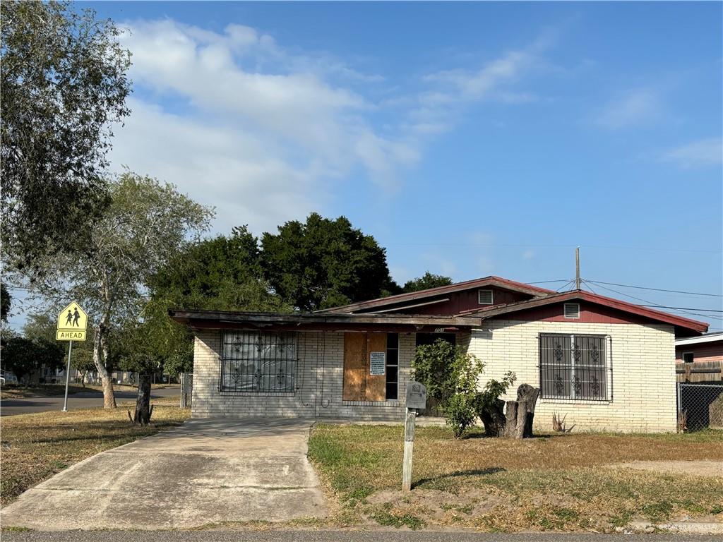 Photo 1 of 701 Mcintyre Street, Edinburg