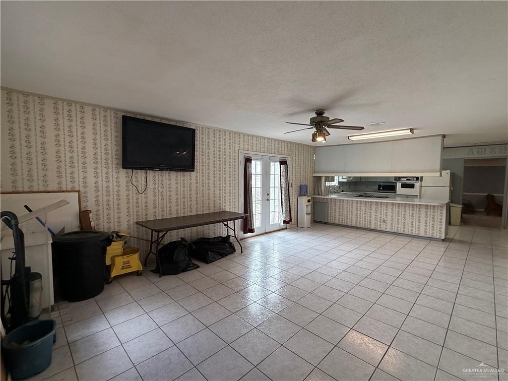 Photo 13 of 2625 Harrison Avenue